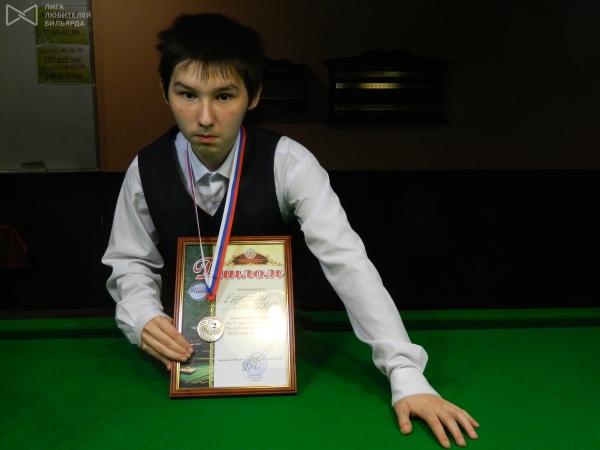 Дима Енютин вышел в лидеры мордовского снукера